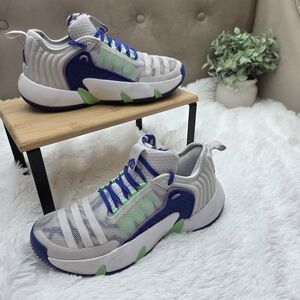 Adidas Bounce Sneakers White Blue Green Size 8 Women / 7 Men